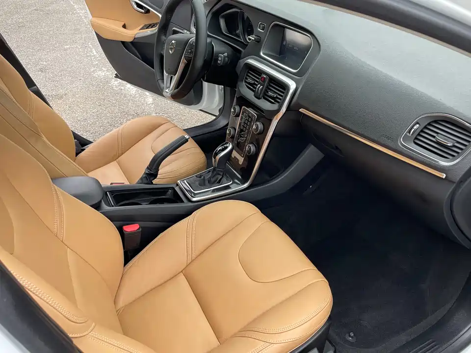 Volvo V40 Volvo V40