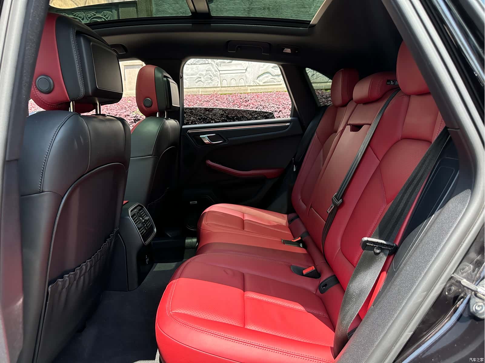 Porsche Macan, 2022 10
