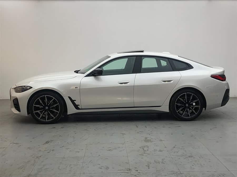 BMW 4 Series 2024, фото 3