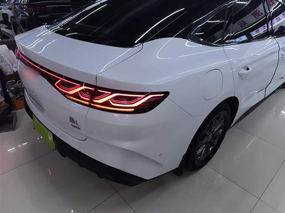BYD Qin L