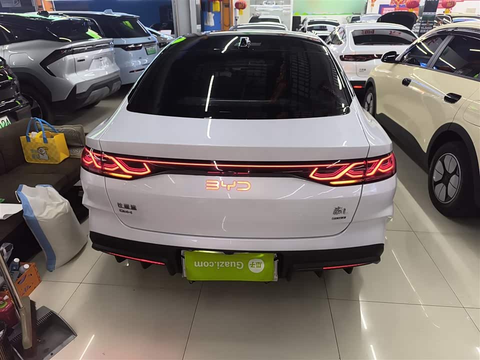 BYD Qin L