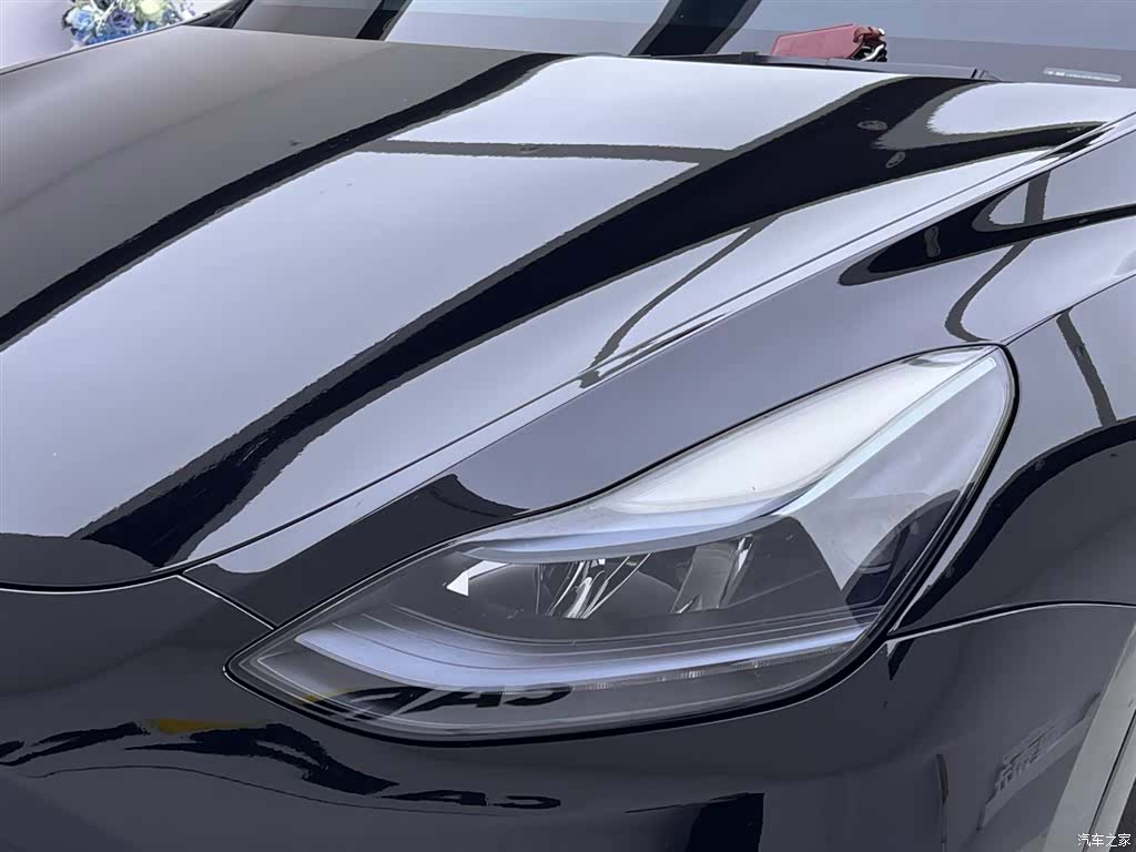 Tesla Model Y, 2023 12