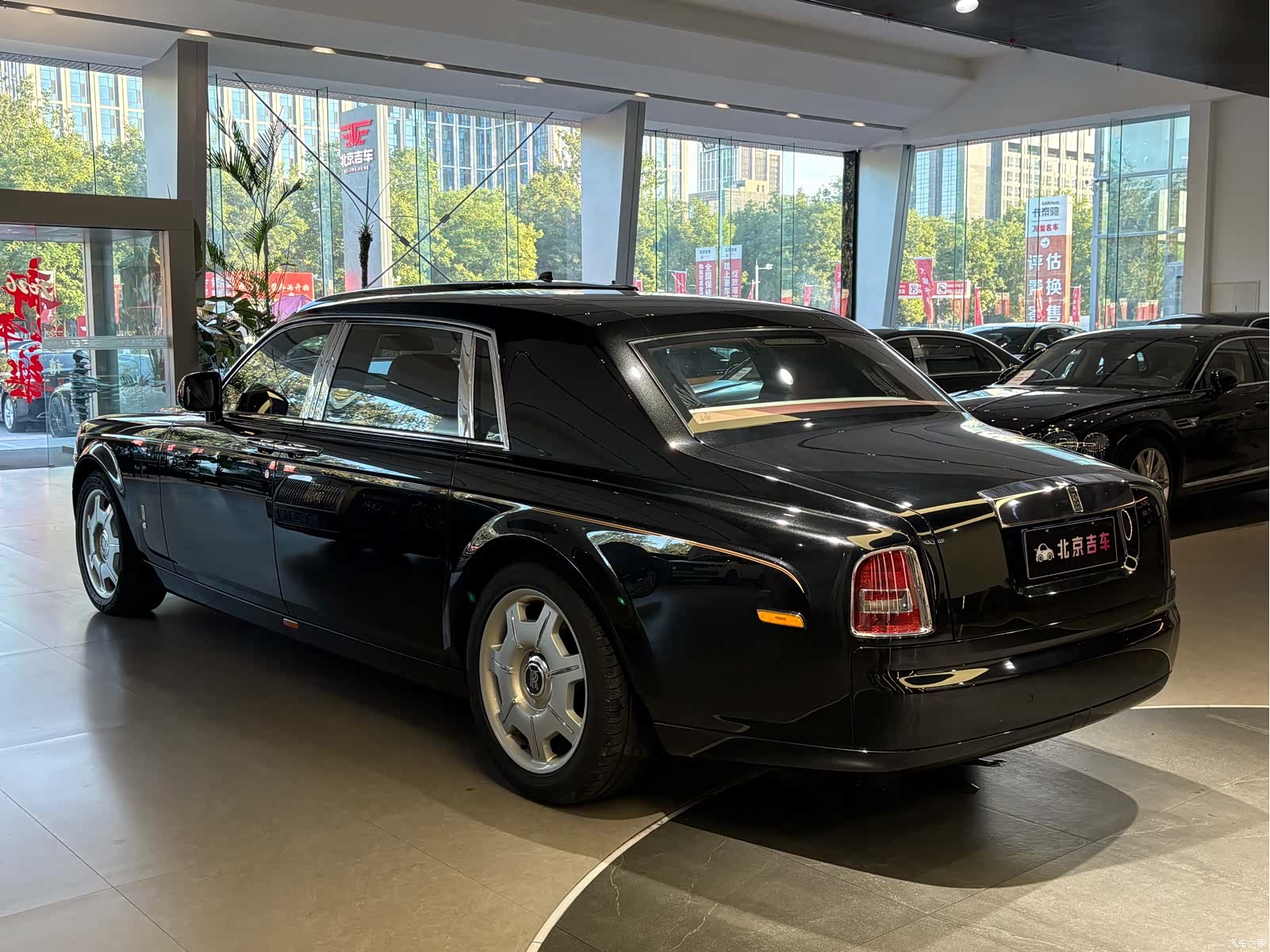 Rolls-Royce Phantom, 2012 27