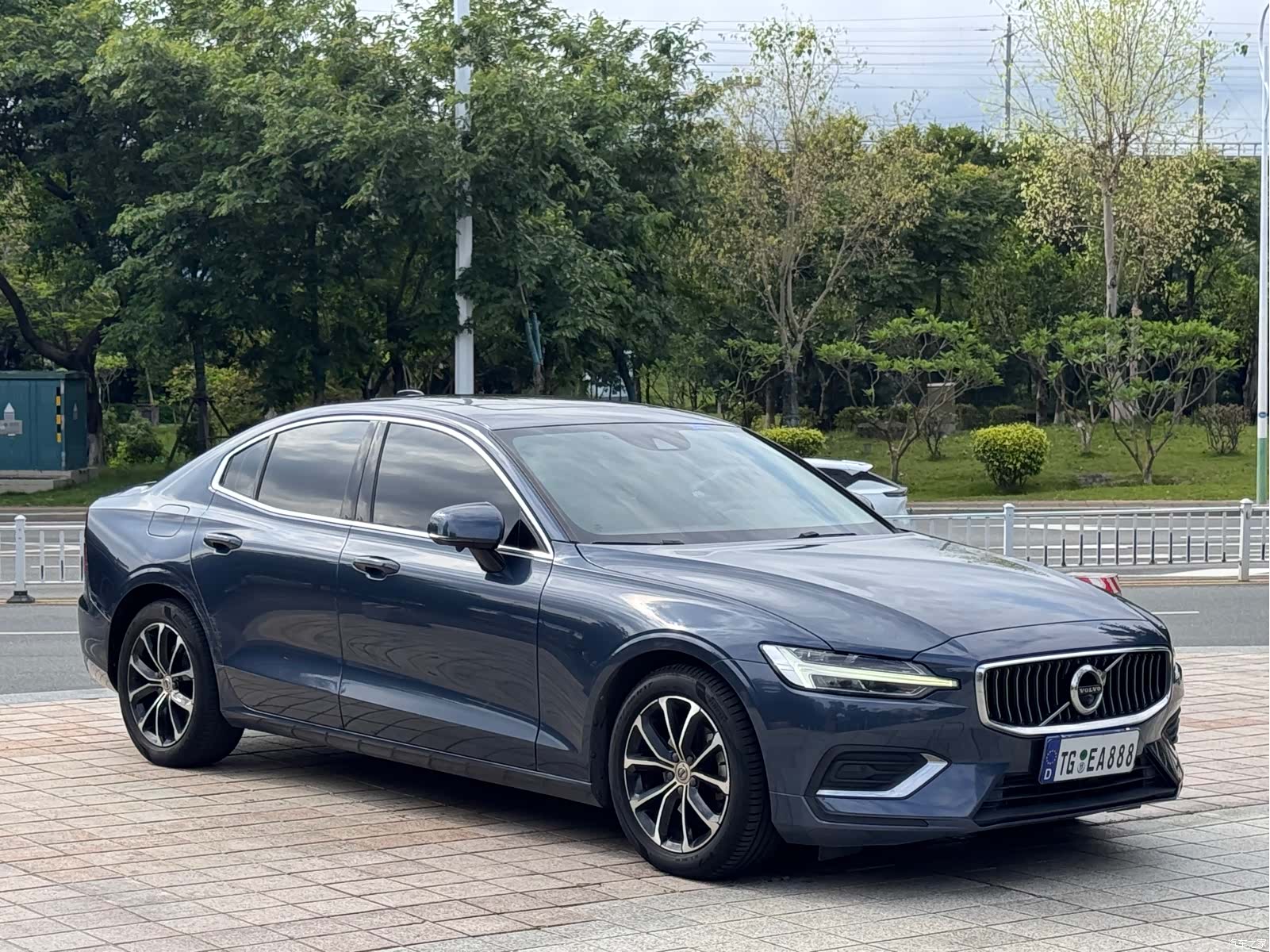 Volvo S60, 2021 3
