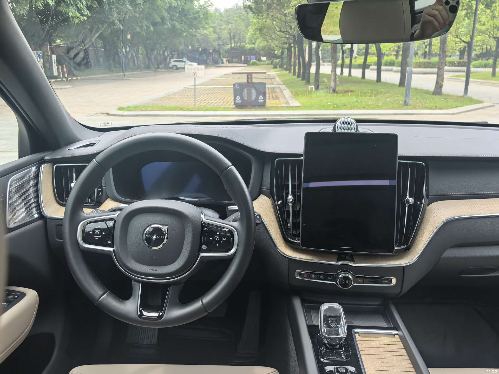 Volvo XC60, 2025 12