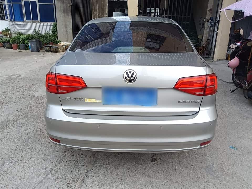 Volkswagen Sagitar