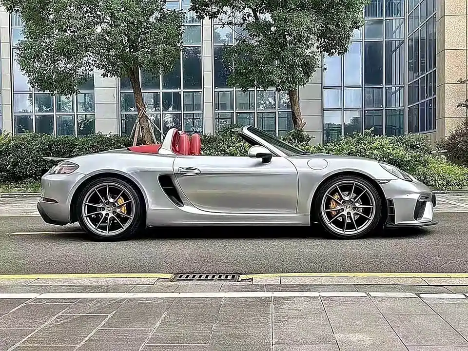 Porsche 718