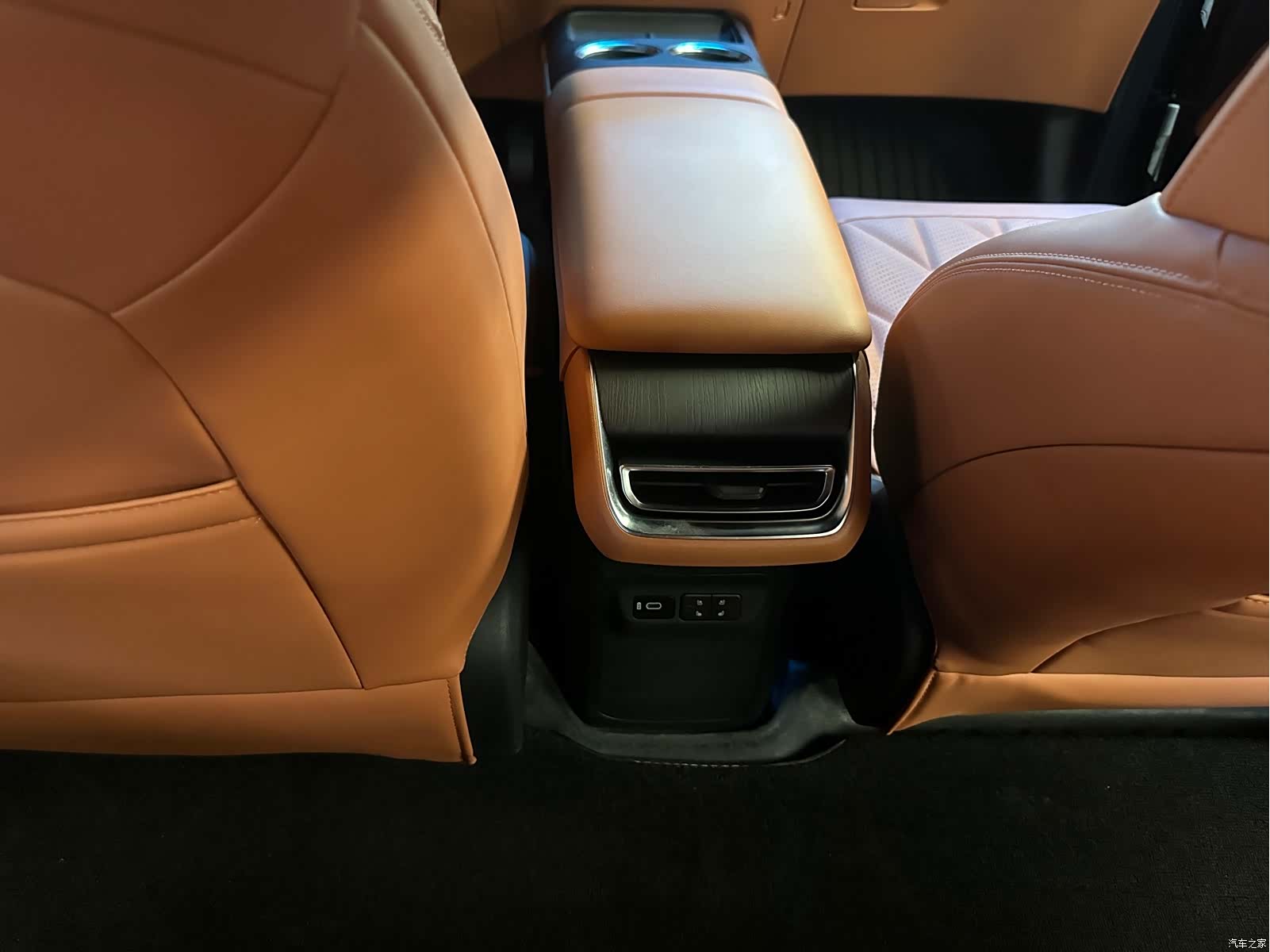 Changan CS75, 2024 9