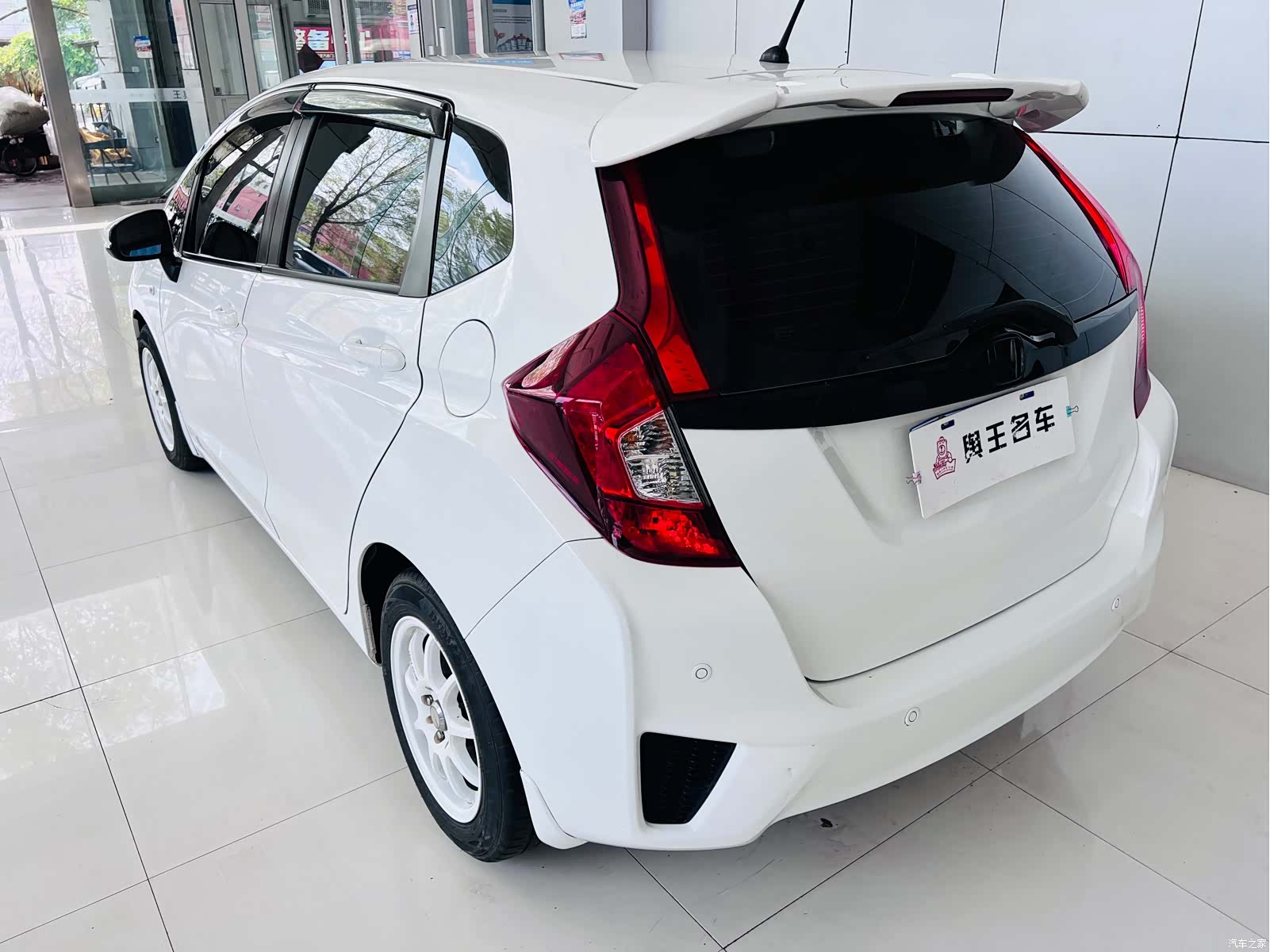 Honda Fit, 2017 все фото