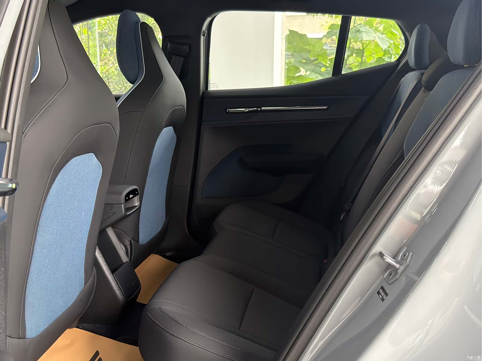 Volvo EX30, 2026 10