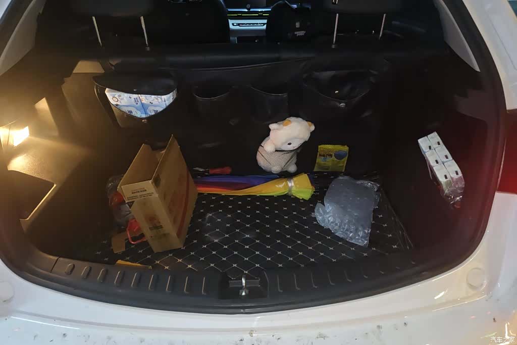 Geely EX3, 2022 4