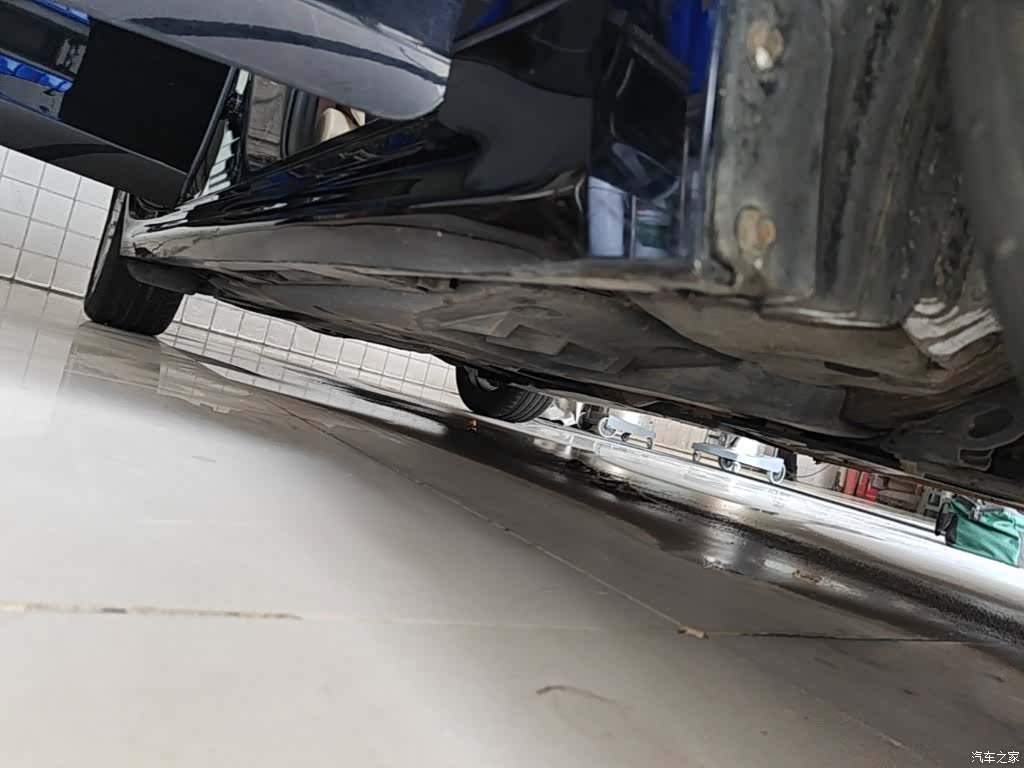 Toyota Crown, 2016 19