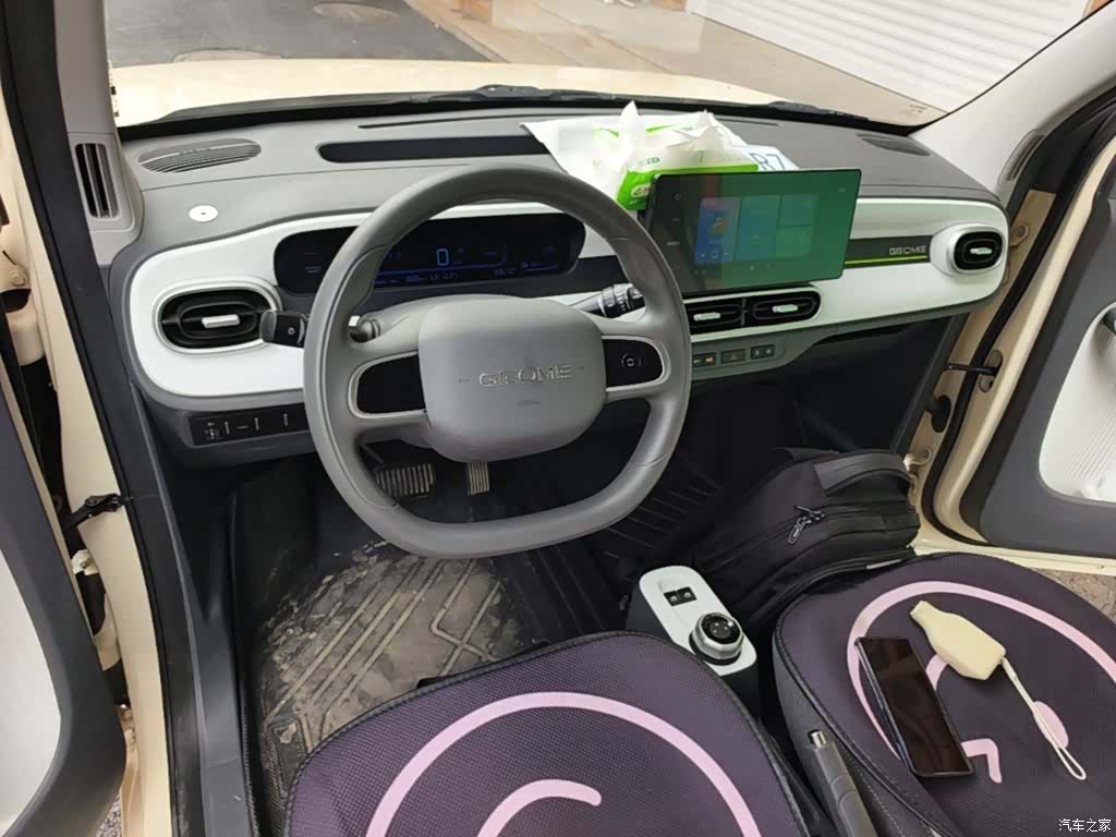 Geely Panda, 2025 10