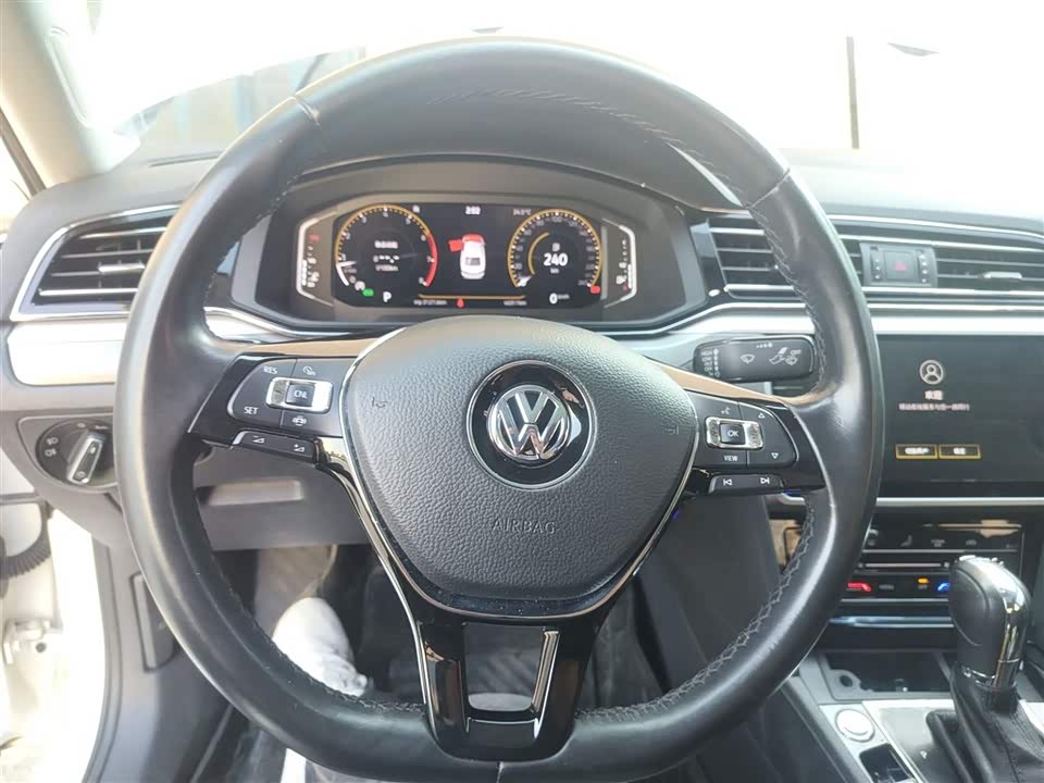 Volkswagen Lingdu