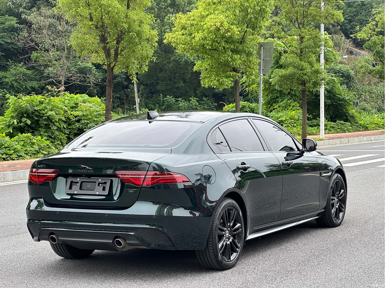 Land Rover XEL, 2025 4
