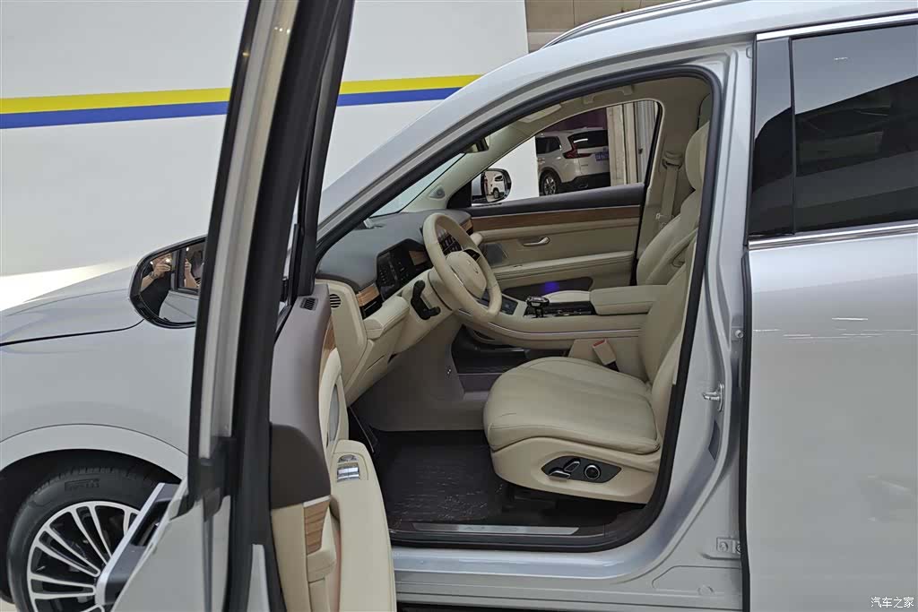 AITO M7, 2023 9