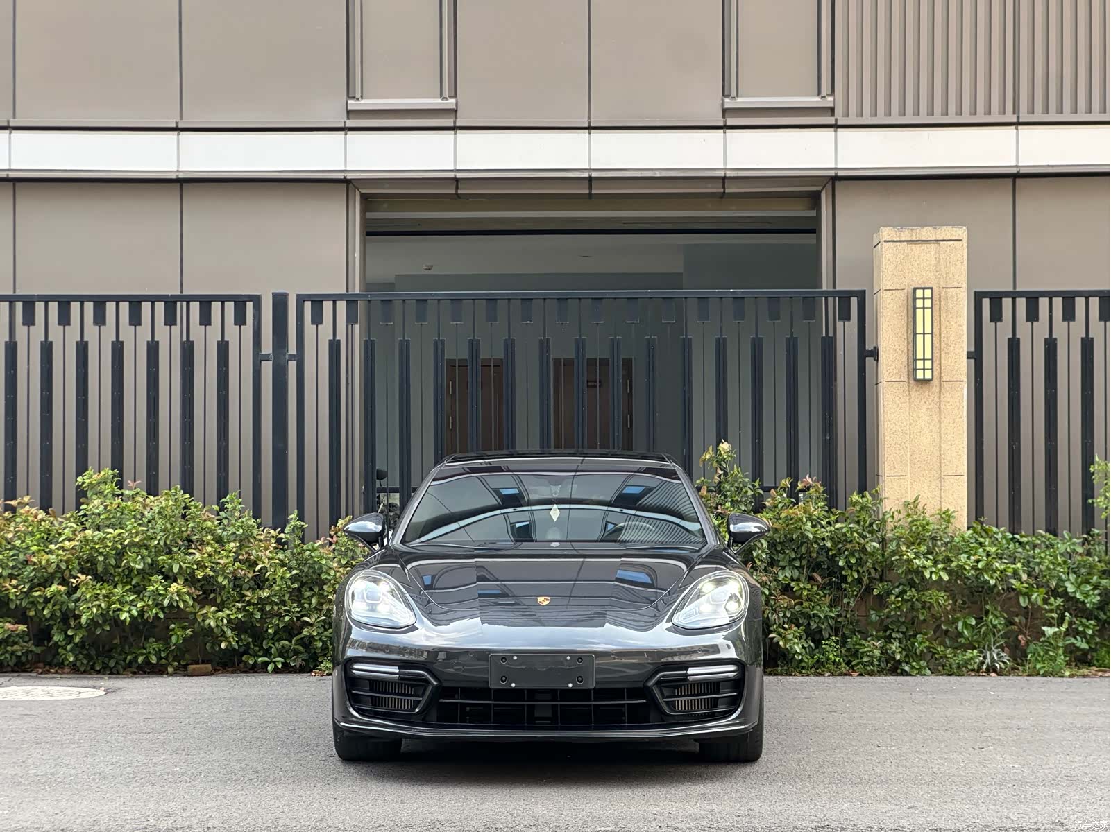 Porsche Panamera, 2018 2