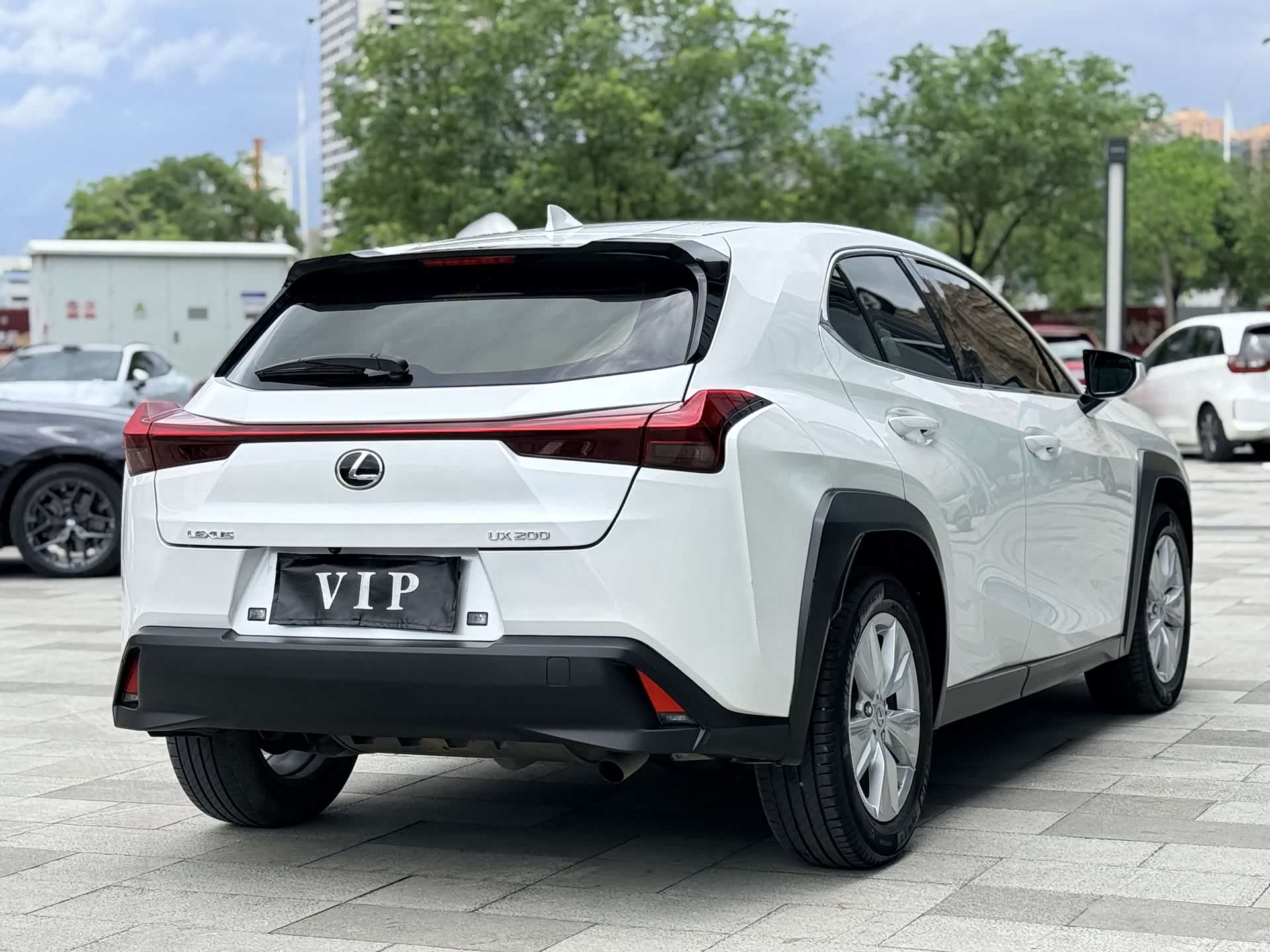 Lexus UX, 2022 4