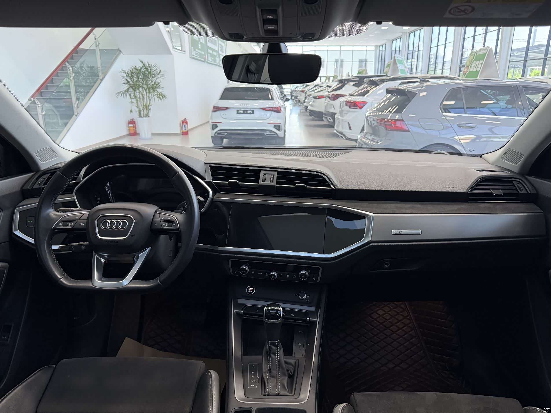 Audi Q3, 2023 19
