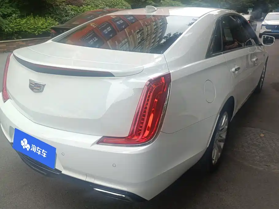 Cadillac XTS