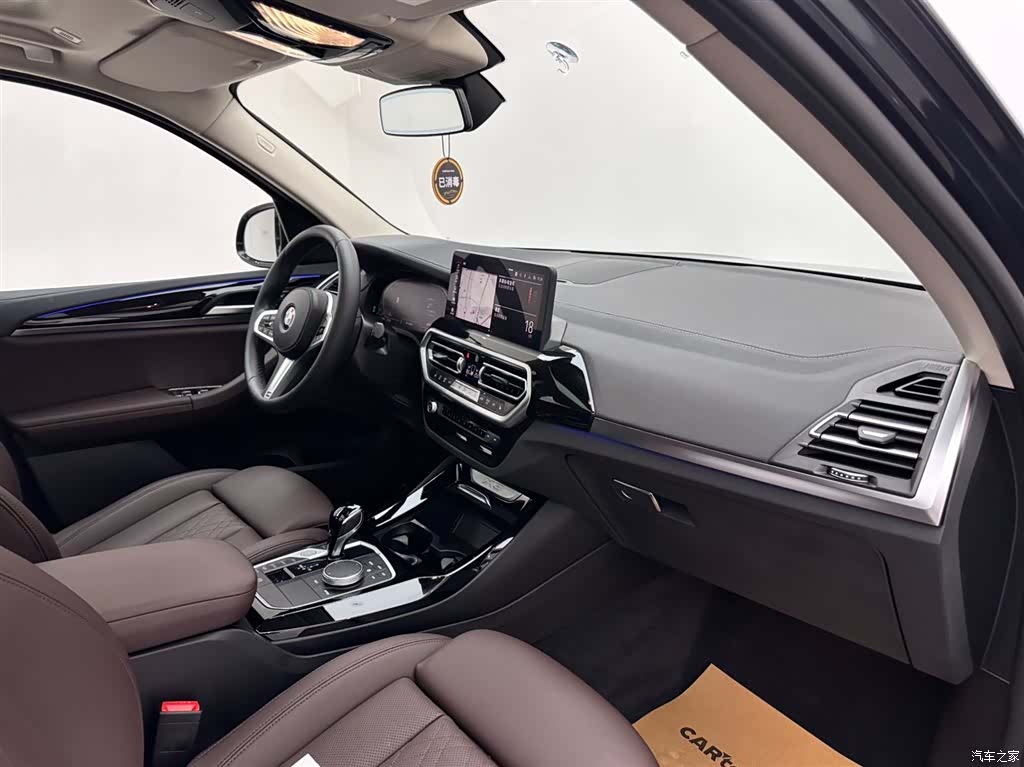 BMW X3, 2022 11