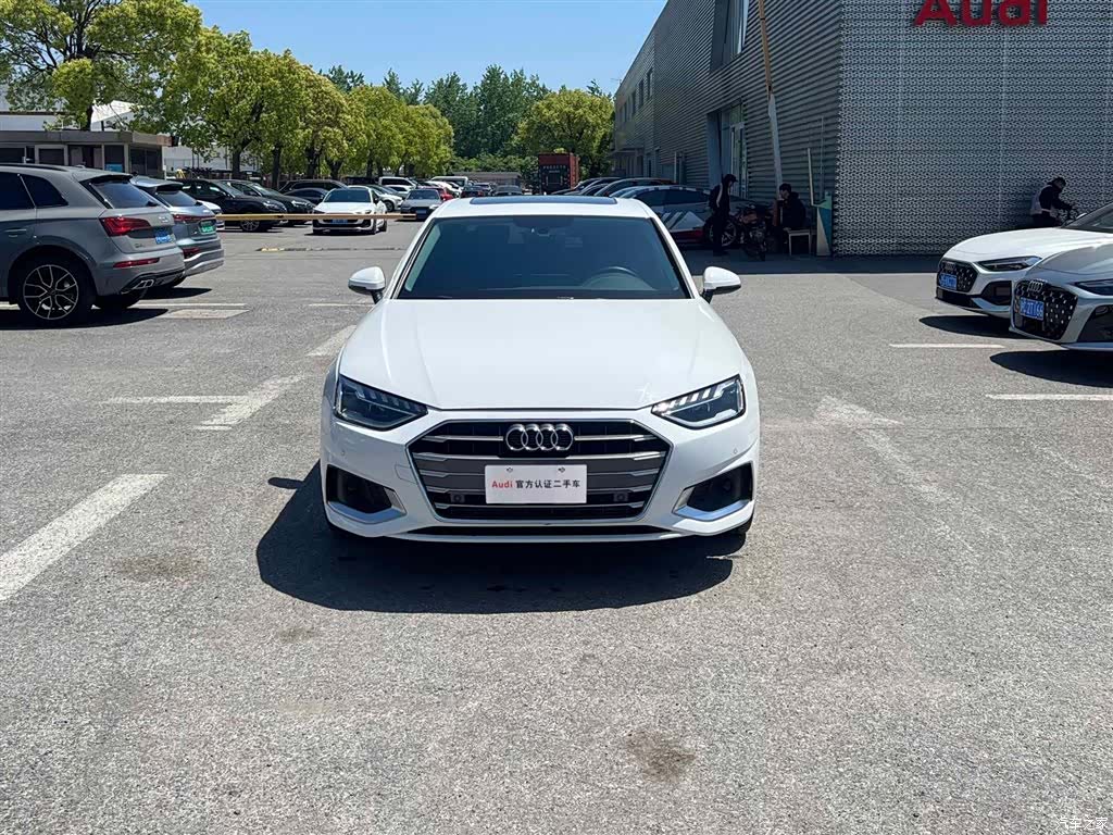 Audi A4L, 2022 2