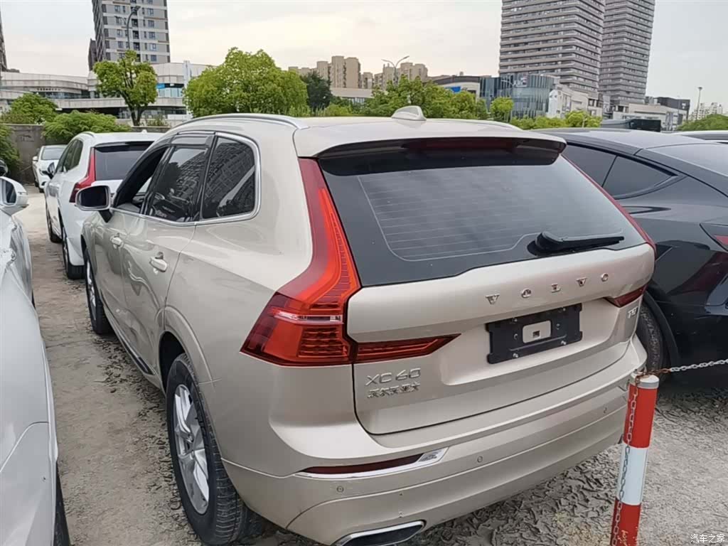 Volvo XC60, 2020 все фото