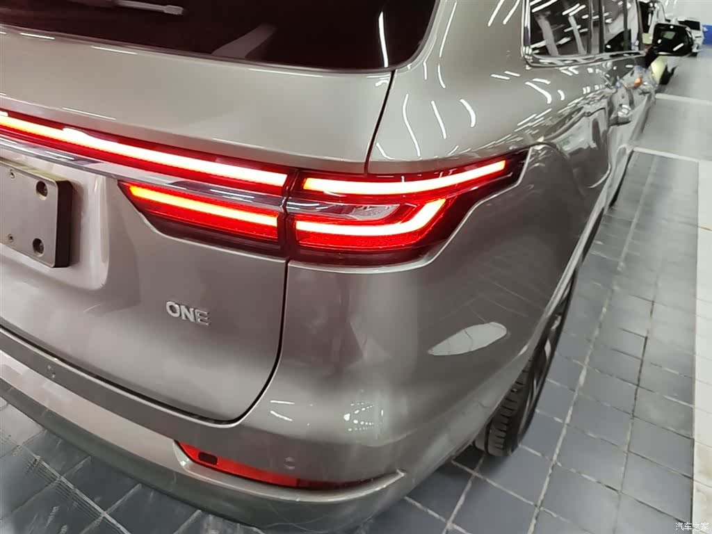 Li Auto ONE, 2023 8