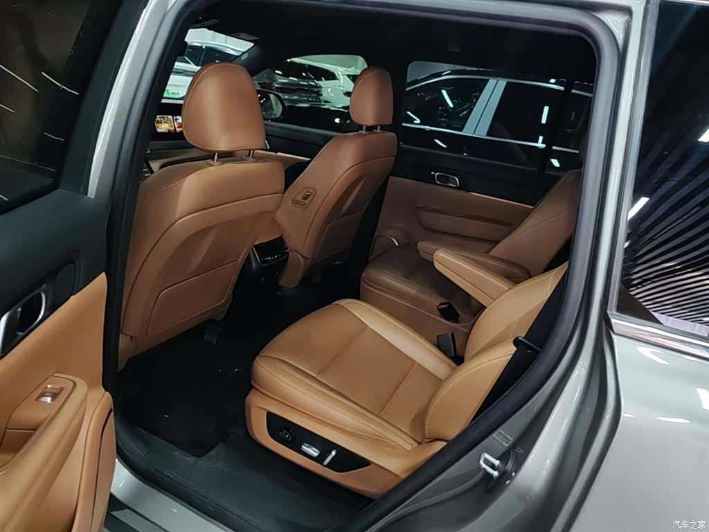 Li Auto ONE, 2023 17