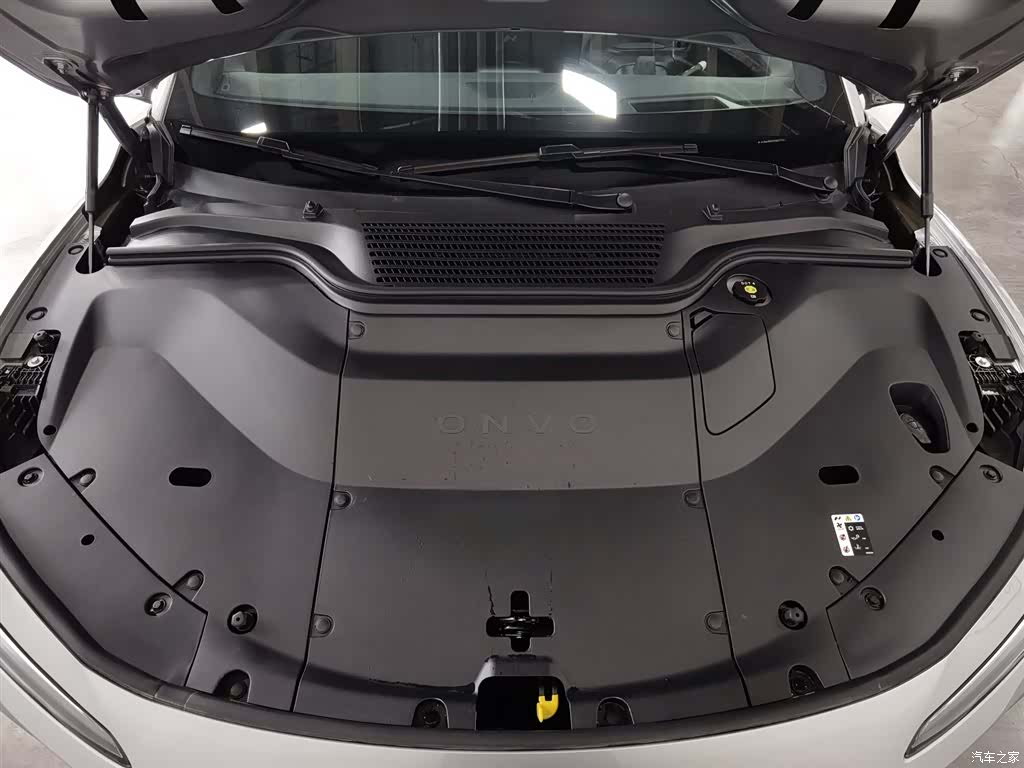 NIO L60, 2025 6