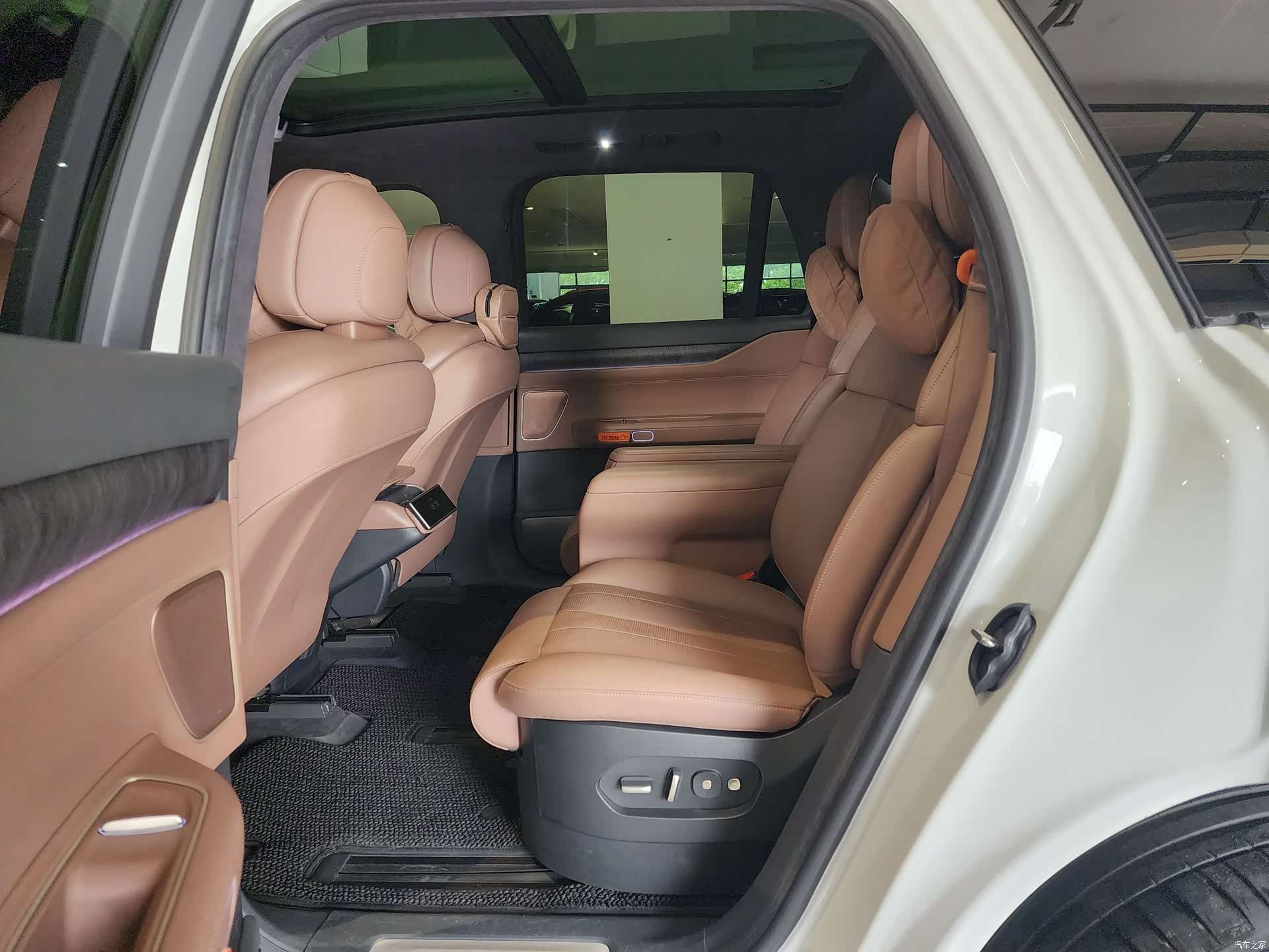 NIO ES8, 2023 все фото
