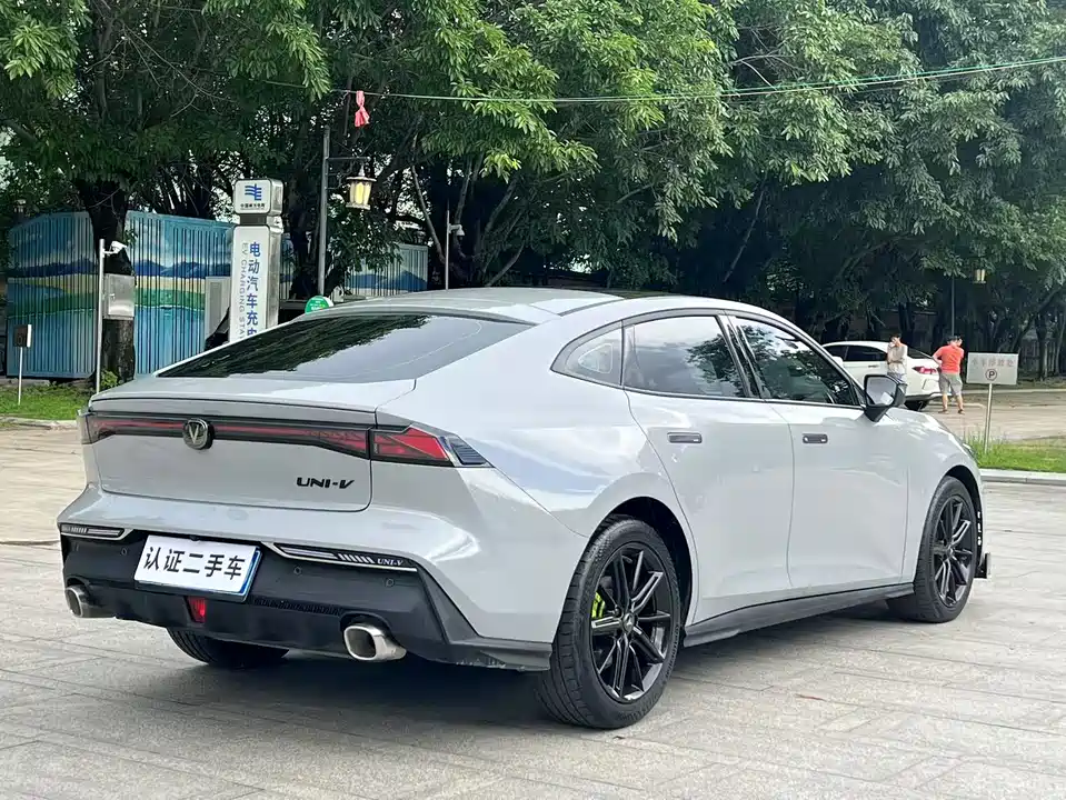 Changan UNI-V