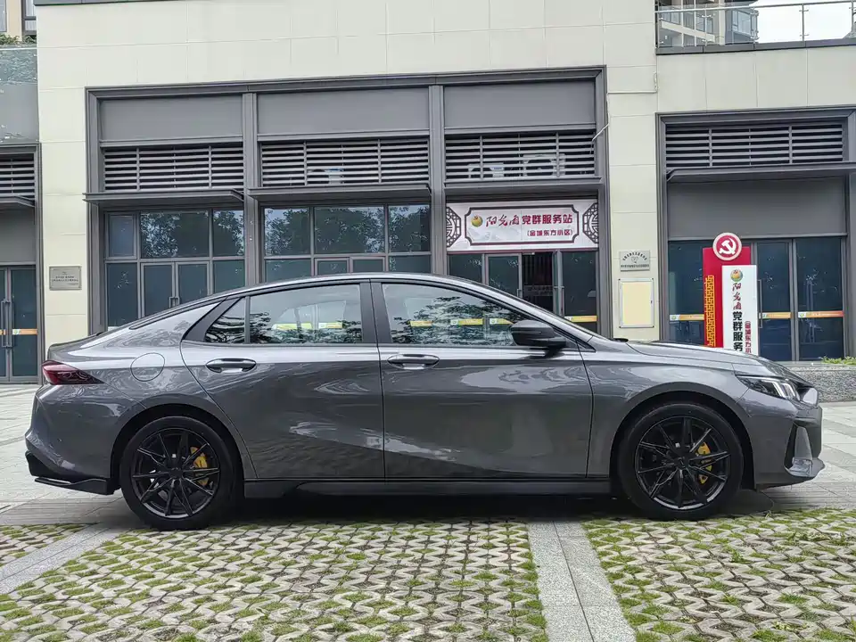 Trumpchi Shadow Leopard