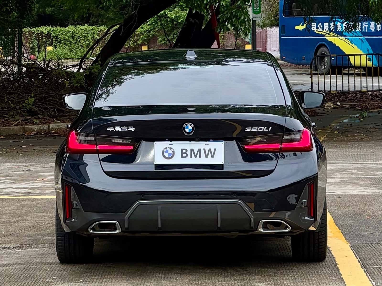 BMW 3 Series, 2024 23
