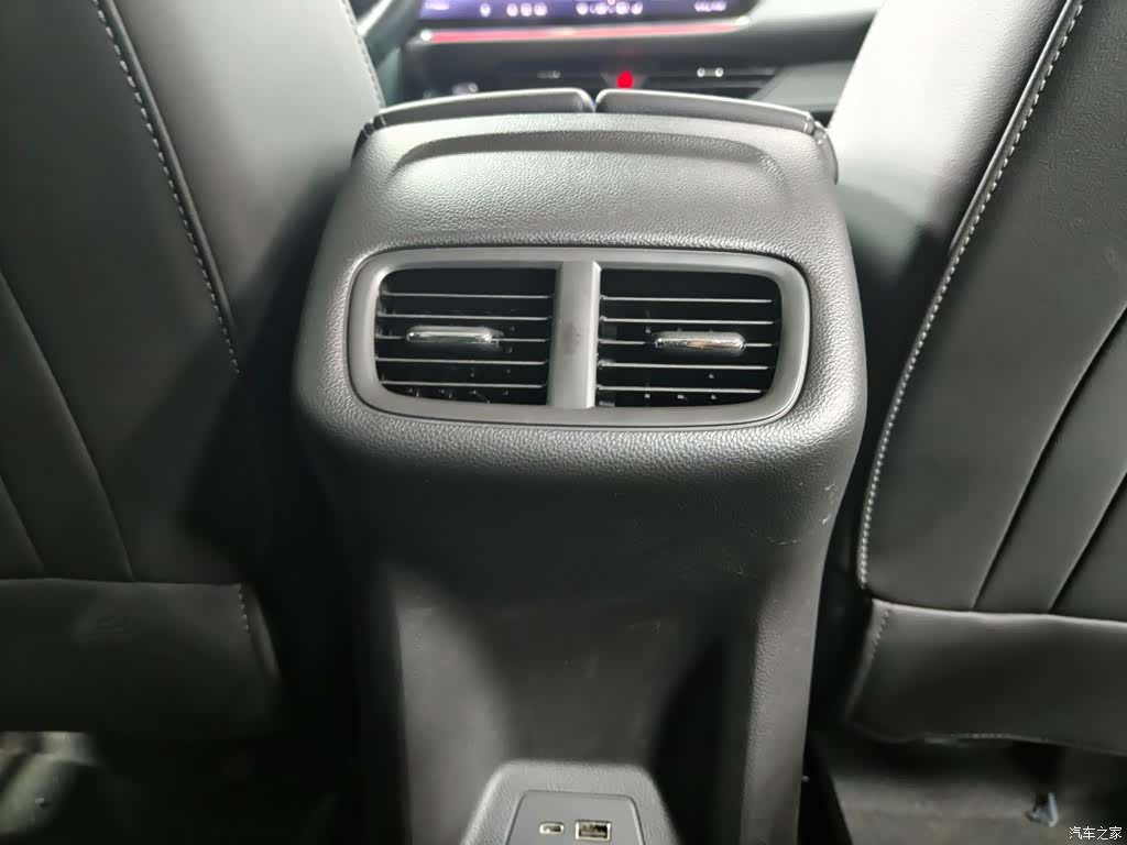 Buick Envision, 2025 17