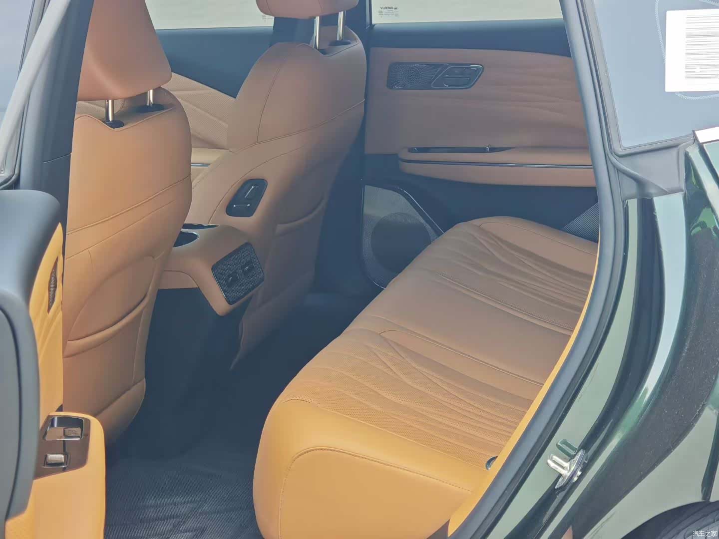 Geely 8, 2025 все фото