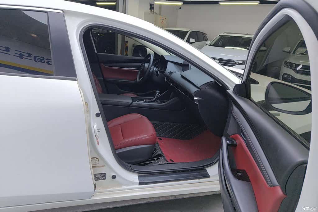 Mazda Mazda3, 2021 8