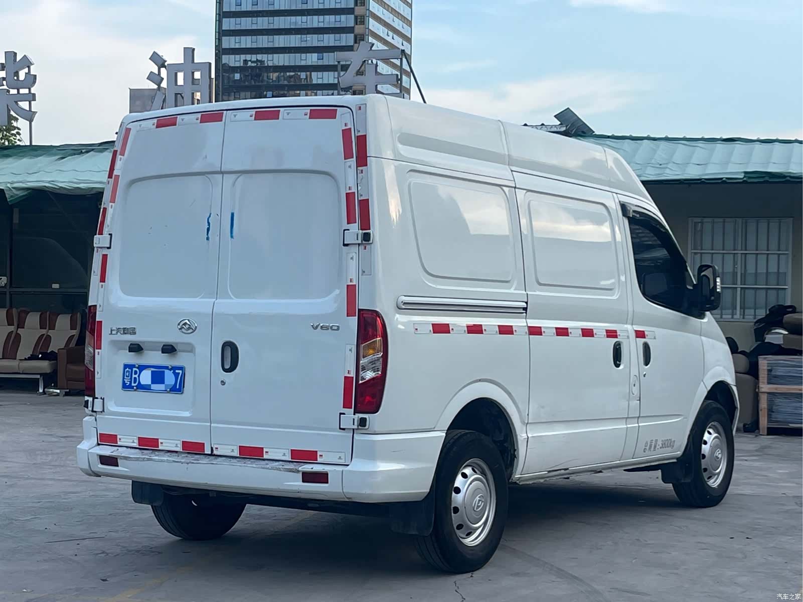 Maxus V80, 2021 4