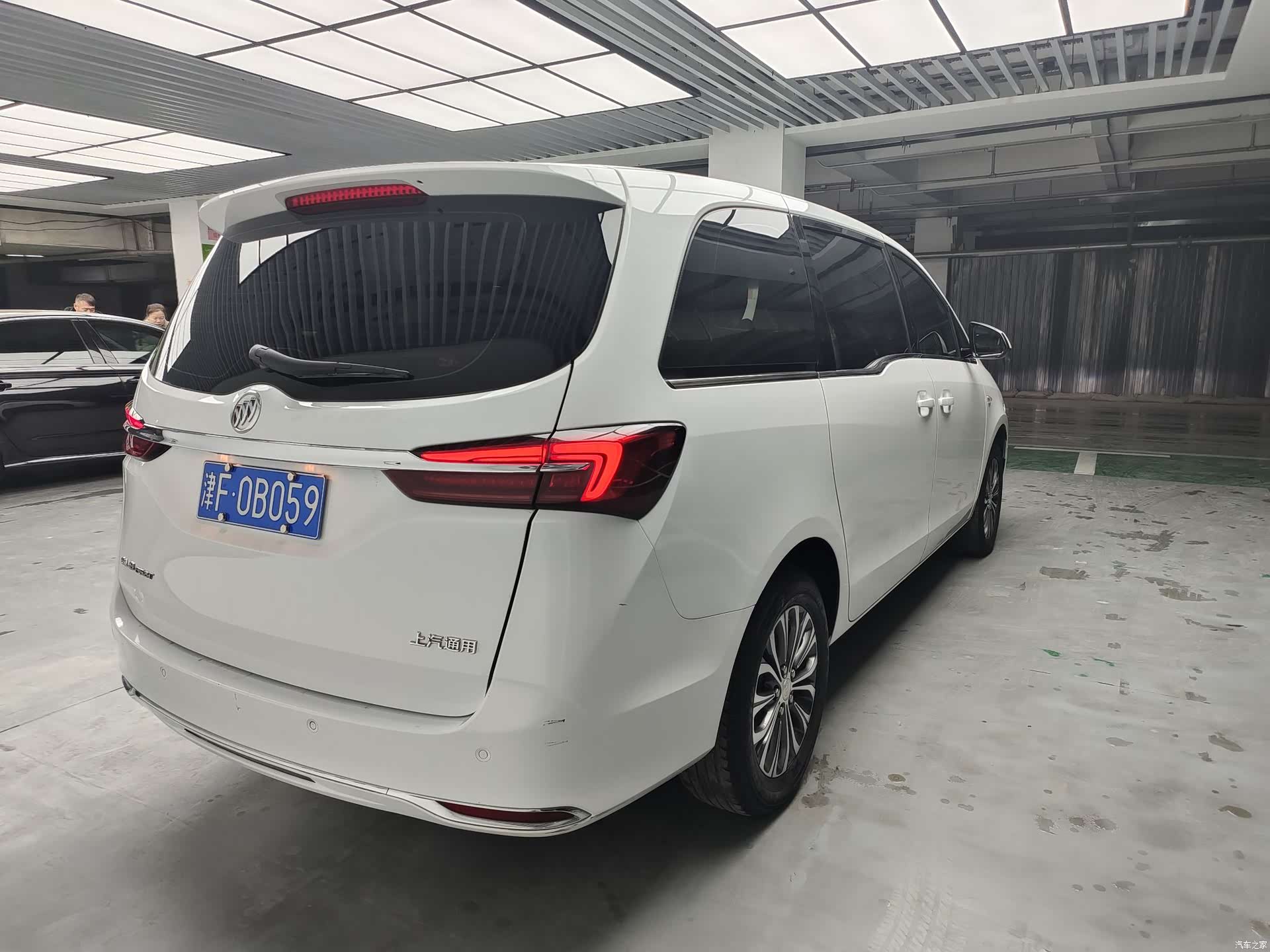Buick GL8, 2022 7