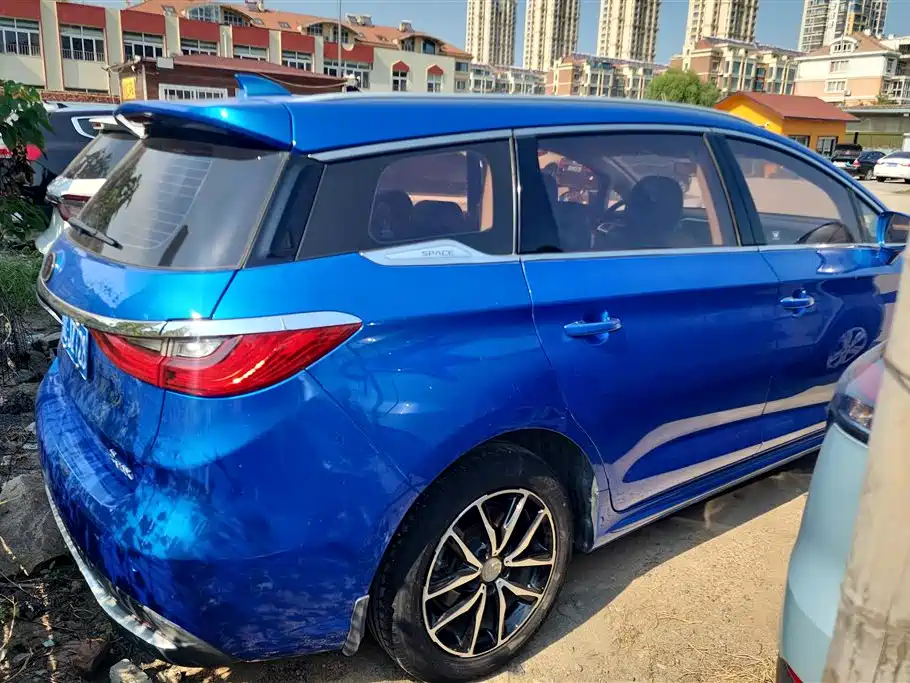 BYD Song MAX BYD Song MAX