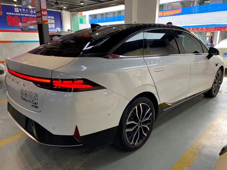 XPENG P5