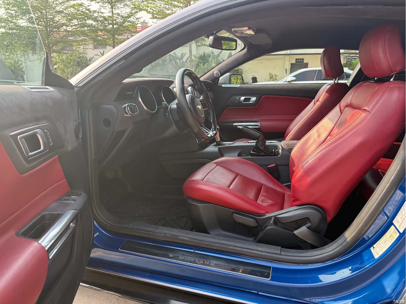 Ford Mustang, 2018 4