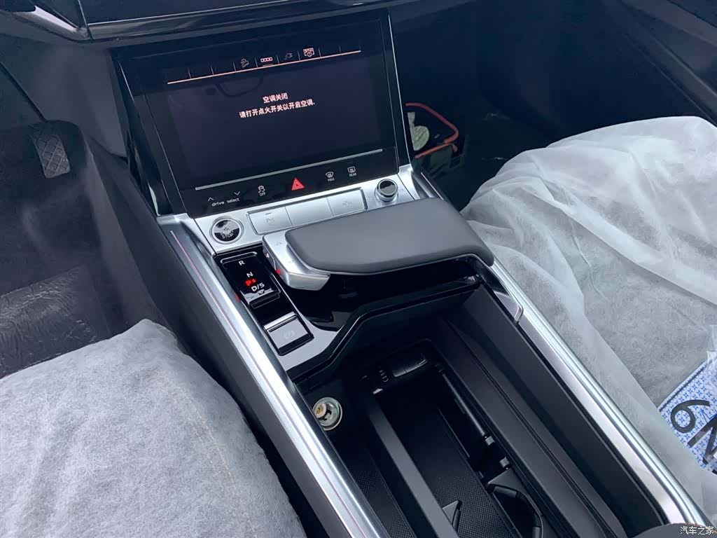 Audi e-tron, 2026 22