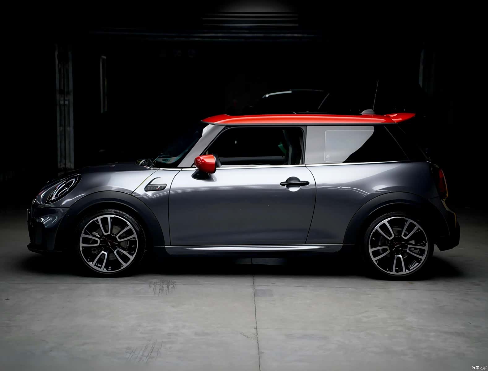 Mini Cooper, 2024 3