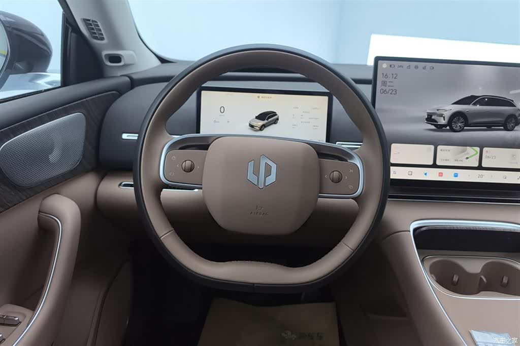 Leapmotor C11, 2025 15