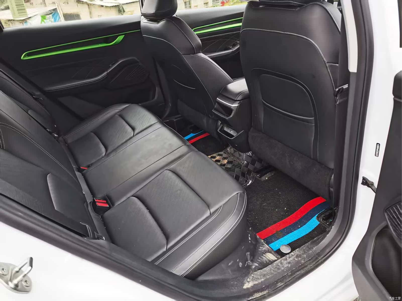 Geely Emgrand, 2023 11