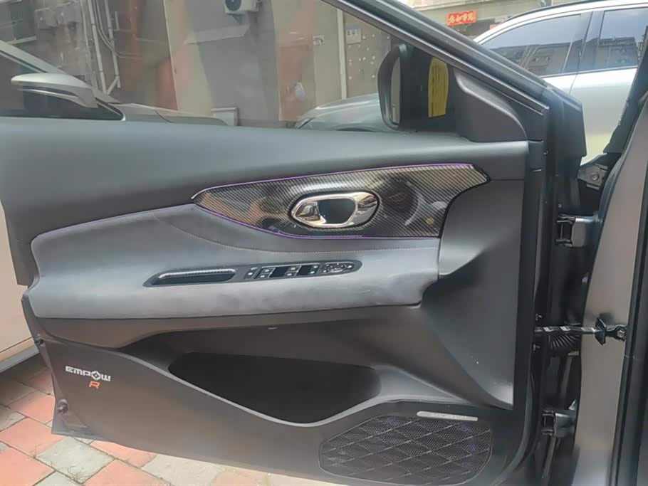 Trumpchi Shadow Leopard