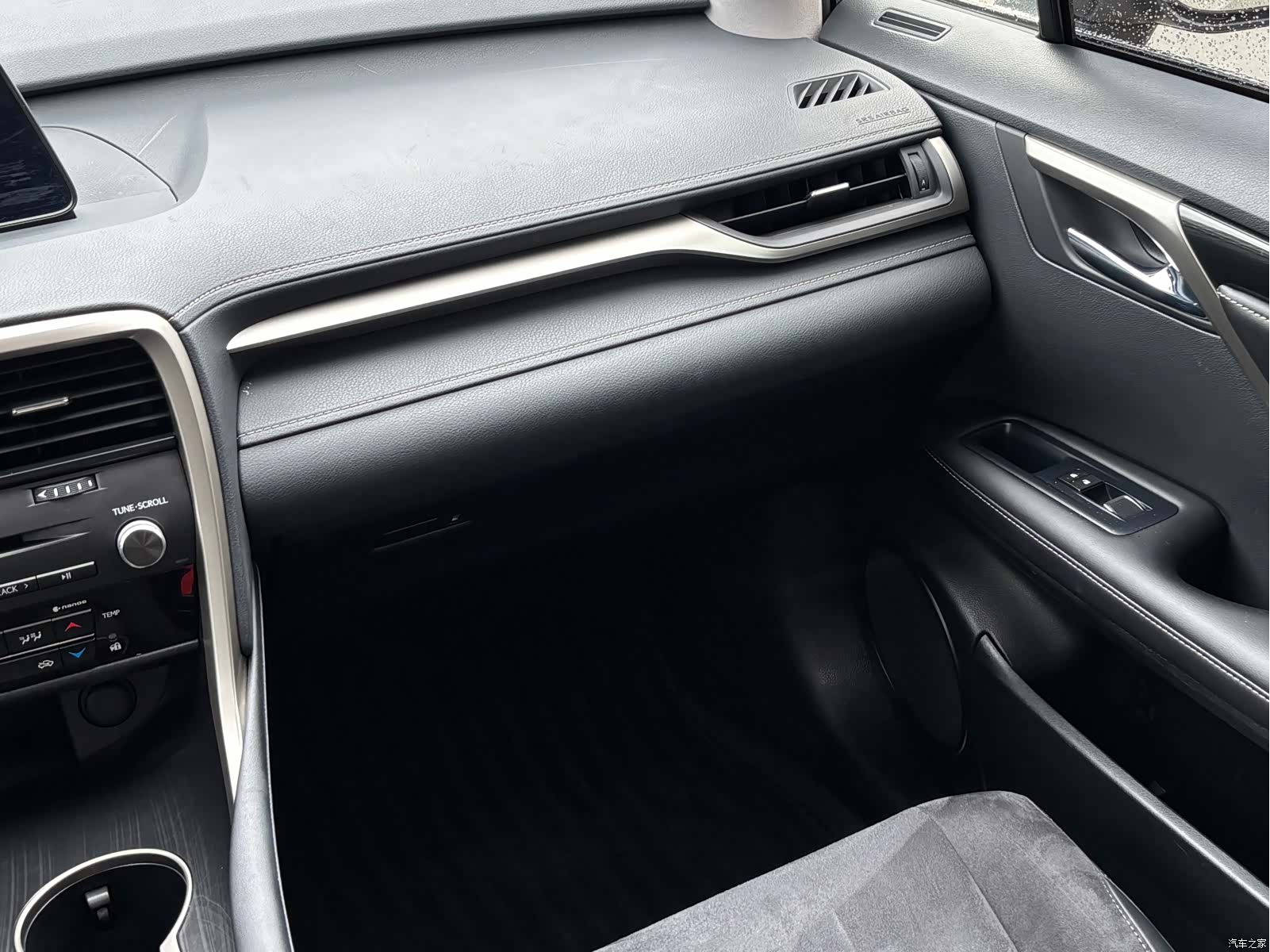Lexus RX, 2017 18