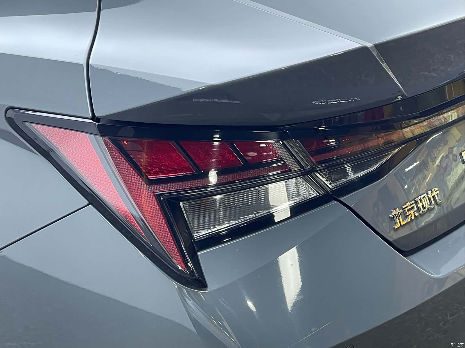 Hyundai Elantra, 2021 12