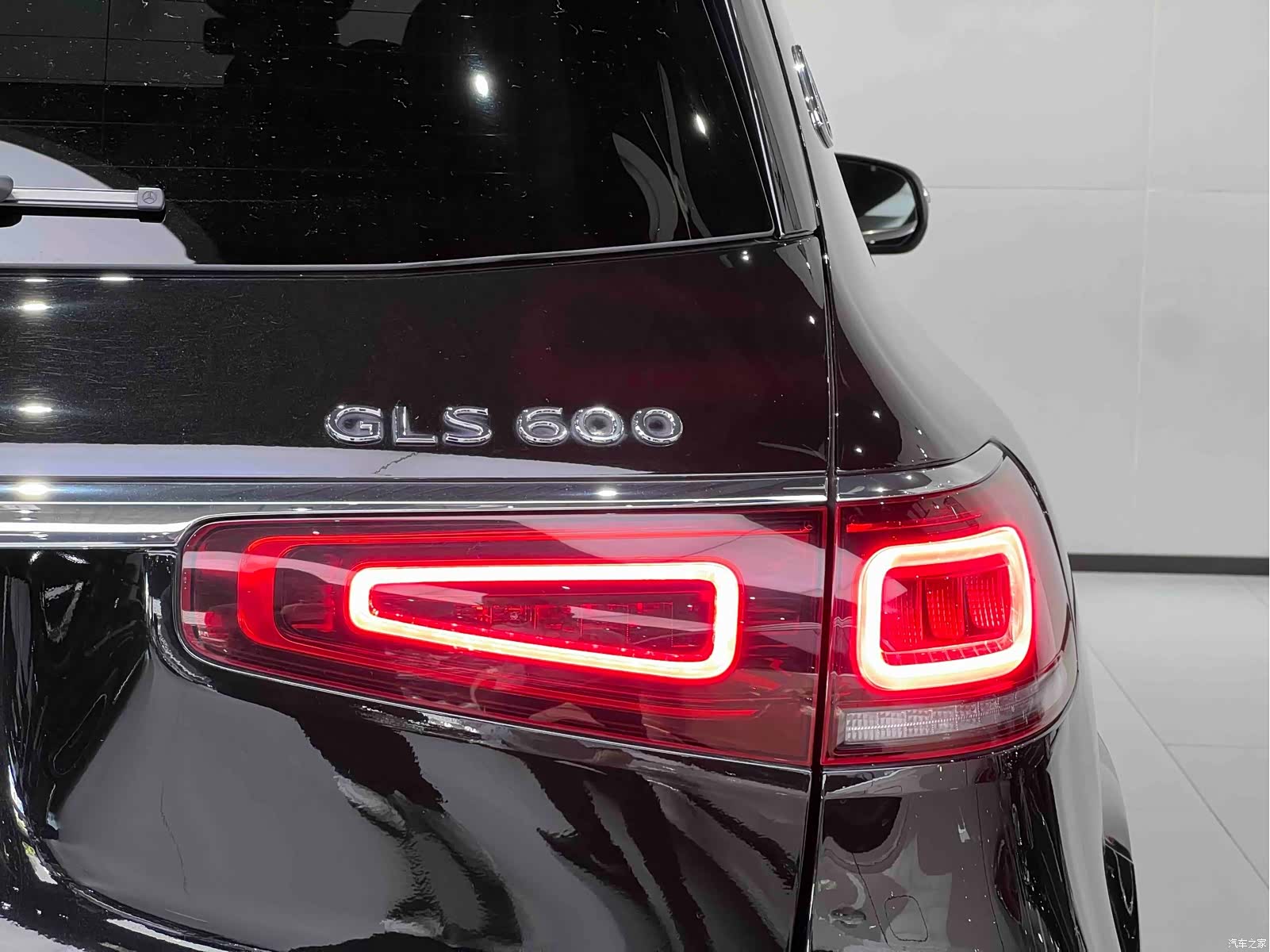 Maybach GLS, 2023 14